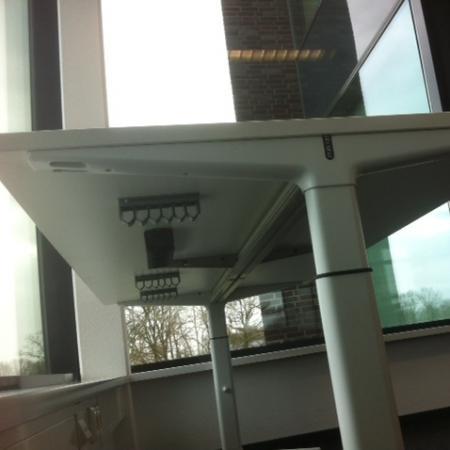 (MDK-104290) Ahrend Mehes bureau 180 x 90 cm, Huis en Inrichting, Bureaus, Bureau, Gebruikt, In hoogte verstelbaar, Ophalen of Verzenden