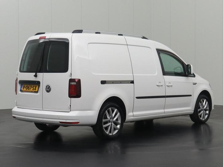 Volkswagen Caddy Bestelbus L2 H1 2018 Diesel Handgeschakeld, Auto's, Volkswagen, Dealer onderhouden, Te koop, Zwart, Handgeschakeld