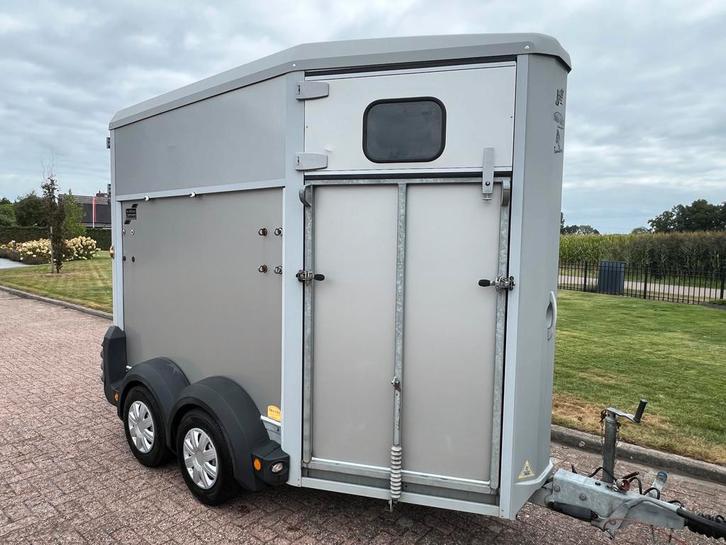 Oerdegelijke Ifor Williams 1,5 paards met vooruitloop!, Dieren en Toebehoren, Paarden en Pony's | Trailers en Aanhangwagens, 1½-paards trailer
