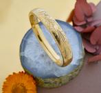 Gouden vintage slavenarmband met gravures | Ø 60,5 mm, Ophalen of Verzenden, Gebruikt, Overige kleuren, Goud