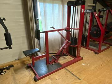 Online veiling: Professioneel Seated Row Fitnessapparaat beschikbaar voor biedingen