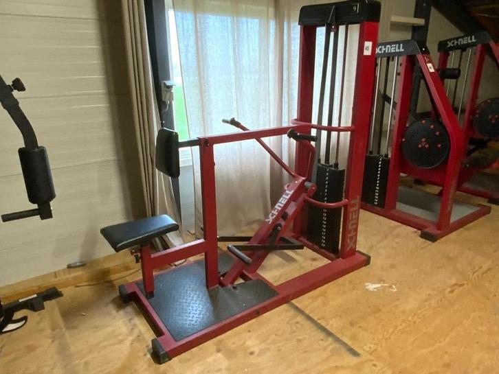 Online veiling: Professioneel Seated Row Fitnessapparaat, Sport en Fitness, Fitnessapparatuur, Gebruikt