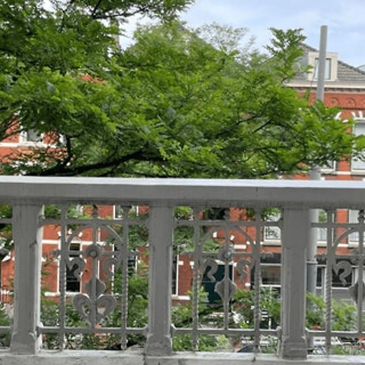 Gemeubileerd appartement met luxe badkamer in centrum, Huizen en Kamers, Huizen te huur, Direct bij eigenaar, Rotterdam, Appartement