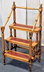 Trapje - Hout - Bibliotheek Trap