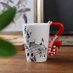 Keramiek mok Saxofoon rood (Muziek, Mokken), Huis en Inrichting, Ophalen of Verzenden, Nieuw