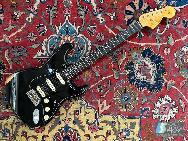 Fender Custom Shop 67 LTD HSS Relic Stratocaster 2024 Black, Muziek en Instrumenten, Snaarinstrumenten | Gitaren | Elektrisch