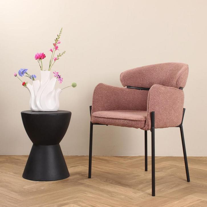Eetkamerstoel met armleuning | Boucle | Bruin | DS4U Mira, Huis en Inrichting, Stoelen, Nieuw, Ophalen of Verzenden