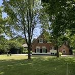 Woonboerderij met tuin, gemeubileerd, monumentaal ..., Huizen en Kamers, Garages en Parkeerplaatsen