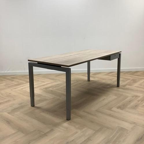 Tweedehands Bureau 180x80 cm met persoonlijke lade, midden, Huis en Inrichting, Bureaus, Bureau, Gebruikt, Ophalen of Verzenden