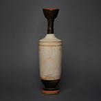 Oud-Grieks Aardewerk Lekythos met witte achtergrond. ca. 420