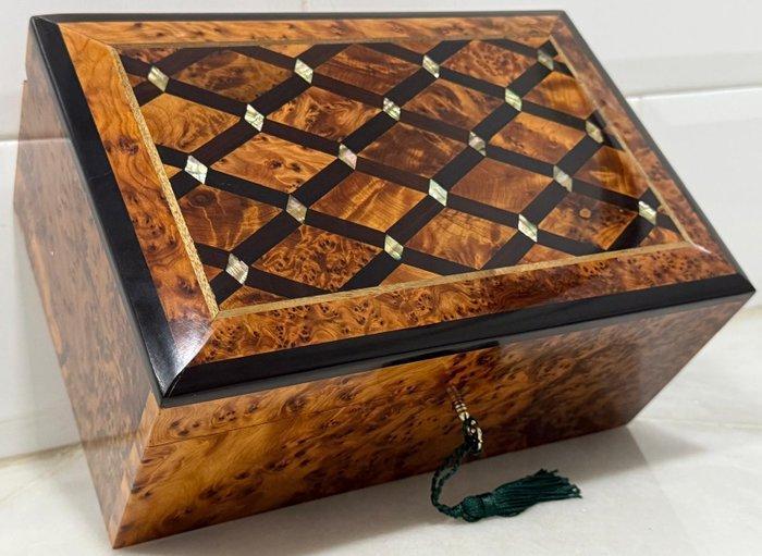 Kist - Palissander, Thuya, Satijnhout, Antiek en Kunst, Curiosa en Brocante