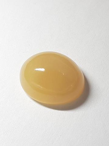 Yellow opal , natural opal cabochon, 6.74 ct ethiopia seller beschikbaar voor biedingen