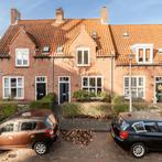 Tussenwoning met tuin en 3 slaapkamers, Huizen en Kamers, 50 m² of meer, Overige regio's
