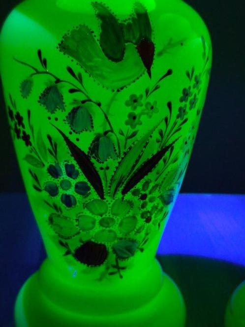 Vaas - Opaline uranium - Set art-decostelten, Antiek en Kunst, Antiek | Glas en Kristal