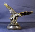 Milo (1910-1978) - Figuur - Adler - Gepatineerd brons