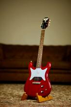Epiphone Coronet P90 | Cherry, Muziek en Instrumenten, Snaarinstrumenten | Gitaren | Elektrisch, Nieuw