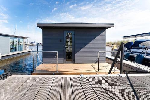 Woonboot in Volendam met zwembad te huur, Vakantie, Vakantiehuizen | Nederland, Airconditioning, Internet, Tv, Zwembad, Overige