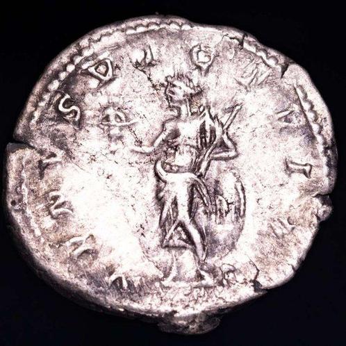 Romeinse Rijk. Caracalla (198-217 n.Chr.). Denarius Minted, Postzegels en Munten, Munten | Europa | Niet-Euromunten