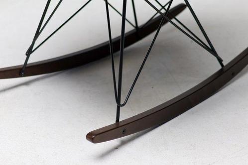 Vitra - Charles & Ray Eames - Stoel - RAR - Walnoot, Antiek en Kunst, Antiek | Meubels | Stoelen en Banken