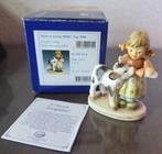 Goebel - Beeldje - Hummel Meisje Met Kalfje 2231 - TMK8 -