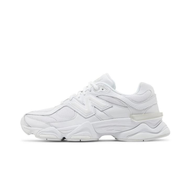 New Balance 9060 Triple White - Diverse maten, Kleding | Heren, Schoenen, Wit, Ophalen of Verzenden