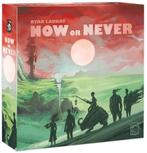 Now or Never - Board Game | Red Raven Games -, Hobby en Vrije tijd, Gezelschapsspellen | Bordspellen, Nieuw, Verzenden