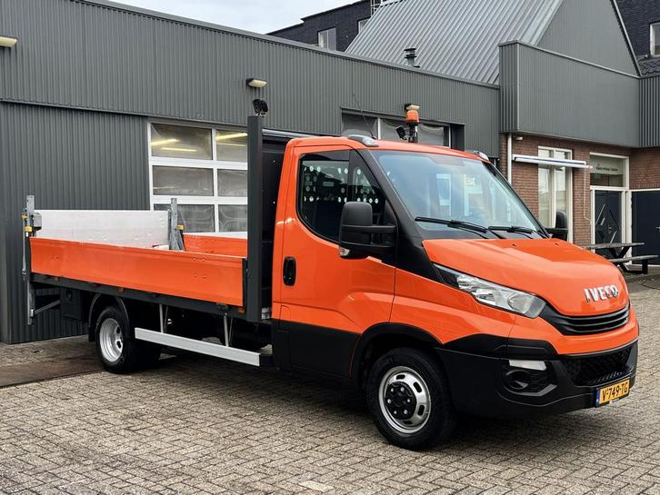 Iveco Daily 35C14 2.3 375, Auto's, Bestelauto's, Onderhoudsboekje, Lease, Overige kleuren, Handgeschakeld, Overige kleuren, Financial lease