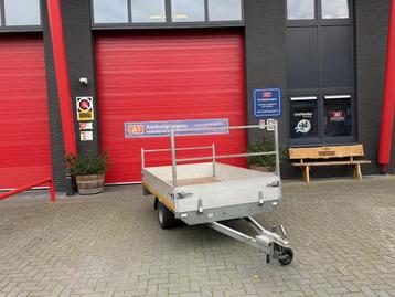 Eduard enkel-as plateauwagen (750kg) Voor- &amp; Achterrek beschikbaar voor biedingen