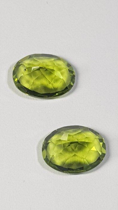 2 pcs Groen Olivijn - 4.00 ct - Antwerp Laboratory for, Sieraden, Tassen en Uiterlijk, Edelstenen