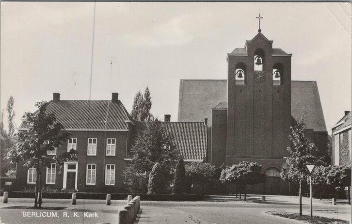BERLICUM - R. K. Kerk, Verzamelen, Ansichtkaarten | Nederland, Verzenden