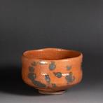 Raku-ware theekopje – Aka Nonko-stijl, Hrin-reproductie. -, Antiek en Kunst