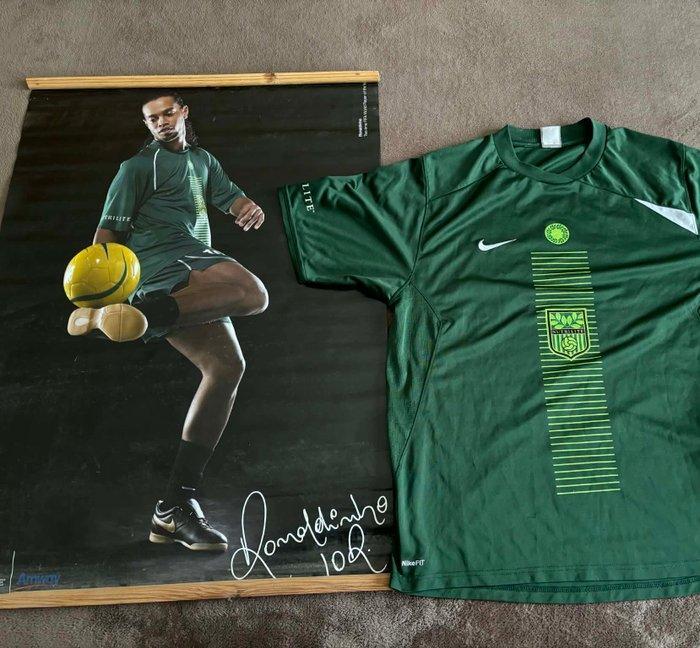 Ronaldinho - 2010 - Voetbalshirt, Verzamelen, Overige Verzamelen