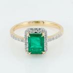 GIA Emerald 1.25 Cts & Diamond 0.26 Cts 28 Pcs - 14 karaat