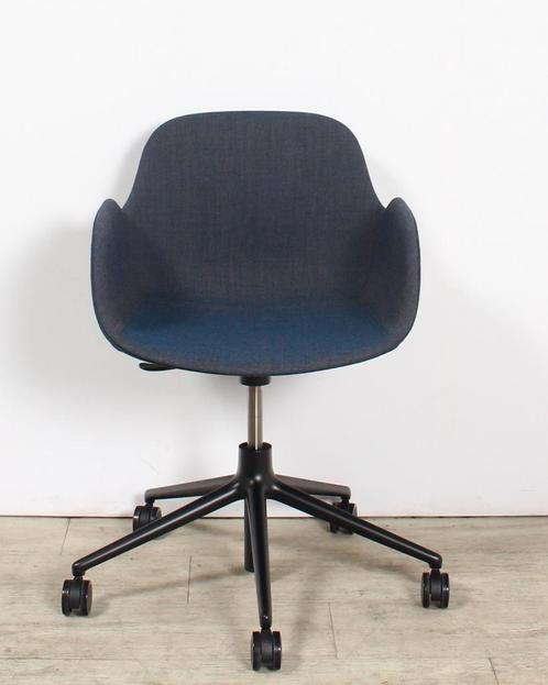 Normann Copenhagen Form Armchair Swivel 5W, donkerblauw-z..., Huis en Inrichting, Stoelen, Nieuw, Ophalen of Verzenden