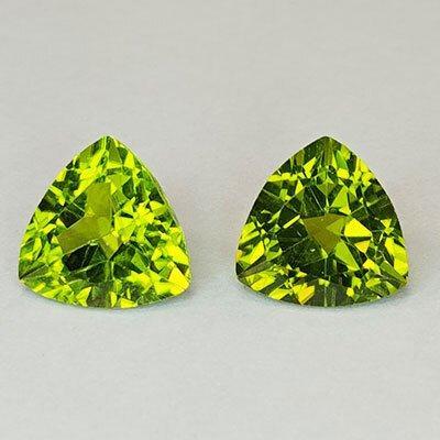2 pcs Olivijn - 5.26 ct - Antwerp Laboratory for Gemstone, Sieraden, Tassen en Uiterlijk, Edelstenen
