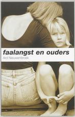 Faalangst en ouders 9789025957230 Ard Nieuwenbroek, Boeken, Verzenden, Zo goed als nieuw, Ard Nieuwenbroek