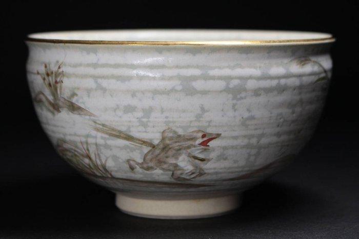 Kiyomizu-yaki Tea Bowl with Chj-giga (Frolicking Animals), Antiek en Kunst, Antiek | Overige Antiek