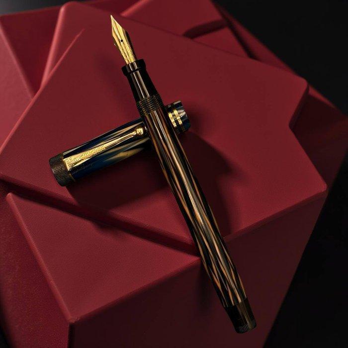 Parker - Lucky Curve - Vulpen, Verzamelen, Pennenverzamelingen