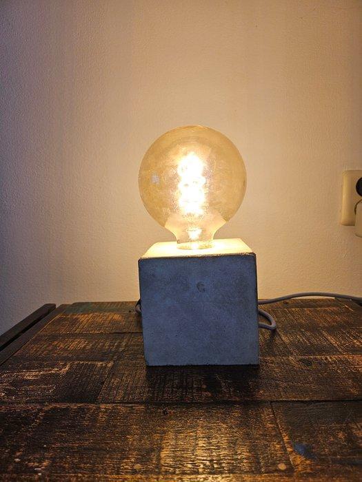 Lamp (2) - Beton, Antiek en Kunst, Curiosa en Brocante