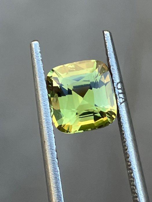 1 pcs Alexandriet - 2.02 ct - Gemological Institute of, Sieraden, Tassen en Uiterlijk, Edelstenen