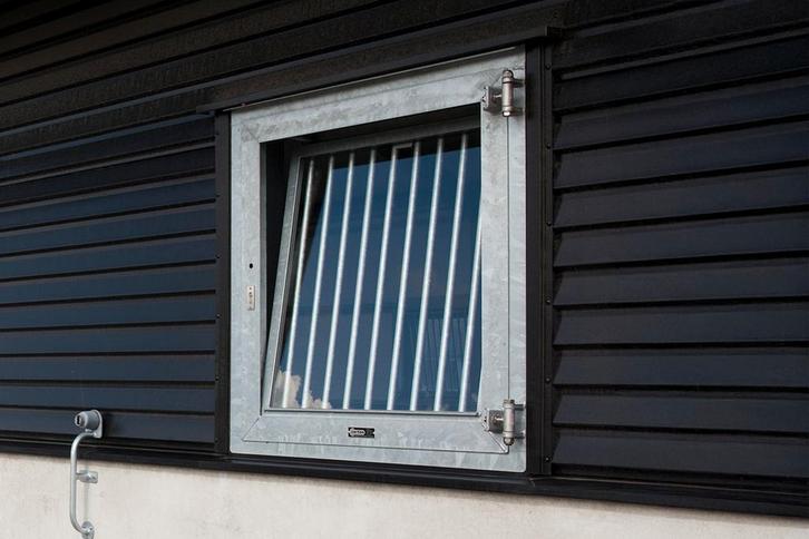 Stalraam voor paardenstallen | Stalramen | Stalluiken, Dieren en Toebehoren, Stalling en Weidegang, Stalling, Toebehoren, 4 paarden of pony's of meer