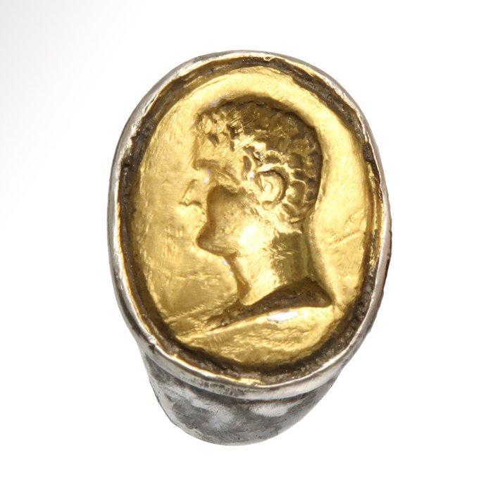 Oud-Romeins Goud, Zilver Ring met intaglio met een buste van, Antiek en Kunst, Antiek | Overige Antiek
