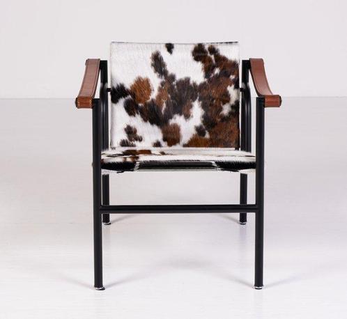 Cassina - Charlotte Perriand, Le Corbusier, Pierre Jeanneret, Antiek en Kunst, Curiosa en Brocante