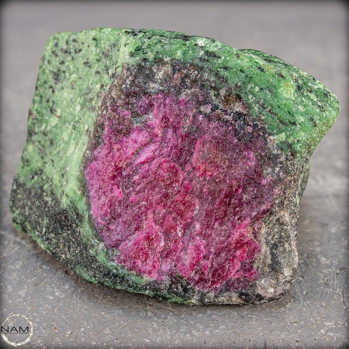 Natuurlijke robijn in zoïsitekristal uit Tanzania – Een, Antiek en Kunst, Curiosa en Brocante