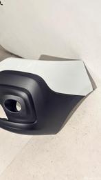 Renault Trafic III Voorbumper 620223380R, Ophalen, Gebruikt, Voor, Bumper