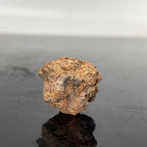 Diogenita NWA 14056 Meteoriet van VESTA Asteroïde, - 7.5 g, Verzamelen, Mineralen en Fossielen