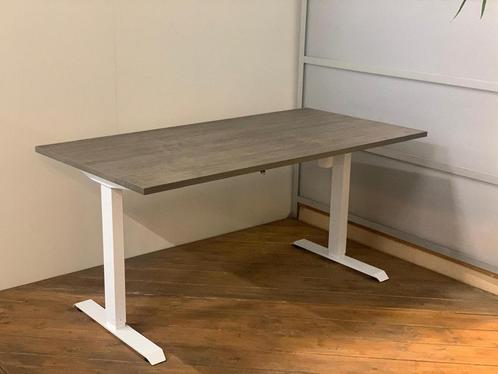 Elektrisch Verstelbaar Bureau - Eikenlook - Nieuw, Huis en Inrichting, Bureaus, Stabureau, Nieuw, Elektrisch, In hoogte verstelbaar