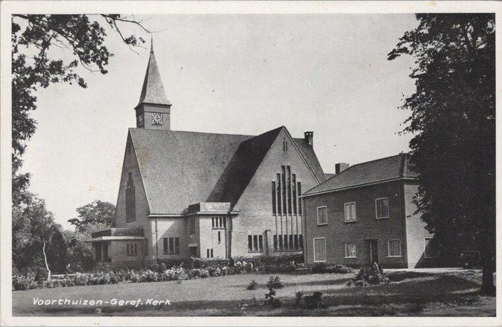 VOORTHUIZEN - Geref. Kerk, Verzamelen, Ansichtkaarten | Nederland, Verzenden