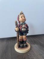 Goebel - M.I. Hummel - Beeldje, In die weite Welt / Country, Antiek en Kunst