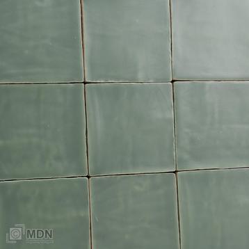 Oud Makkum jade mat groene handvorm tegels 13x13 cm beschikbaar voor biedingen